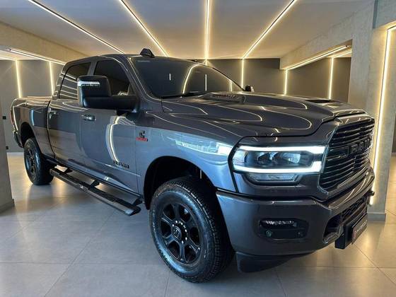 RAM 2500 6.7 I6 TURBO DIESEL LARAMIE NIGHT EDITION CD 4X4 AUTOMÁTICO